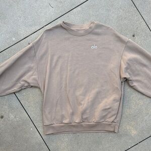 ALO Yoga Womens Crewneck Sweatshirt in Taupe